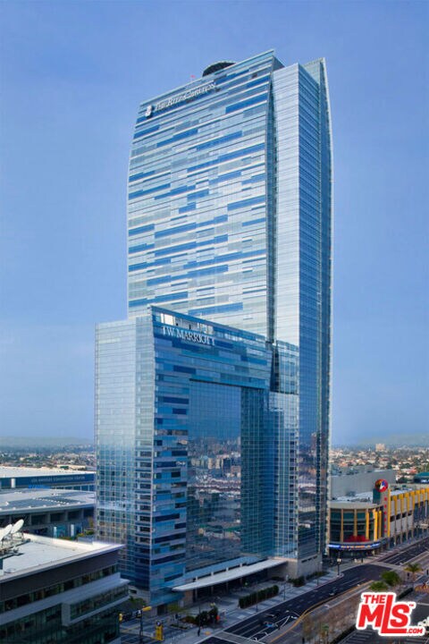 Foto del edificio - 900 W Olympic Blvd