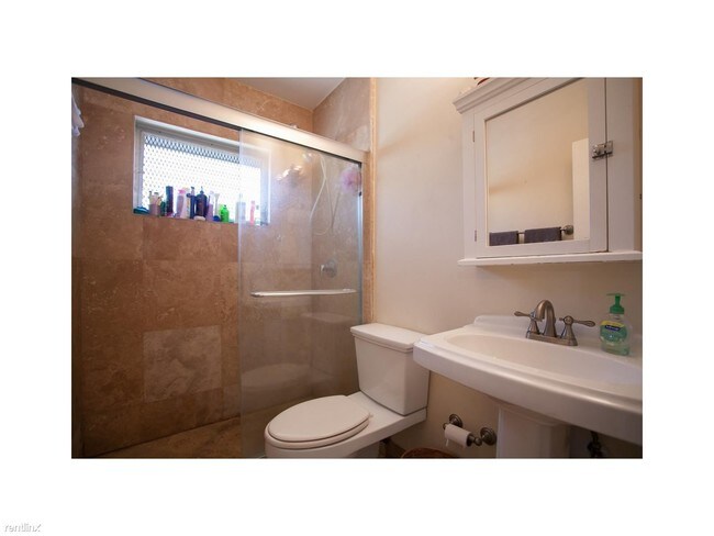 Building Photo - 520 Euclid Ave