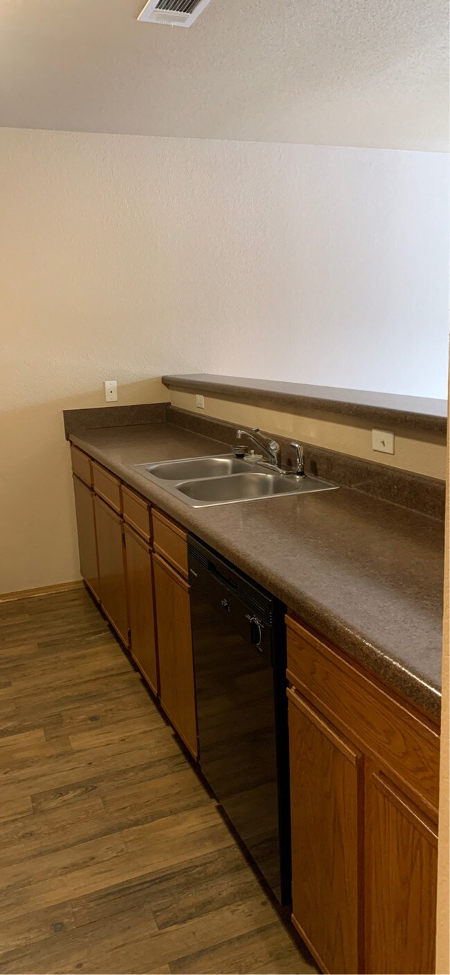 Foto del edificio - 2783 Oakview Rd