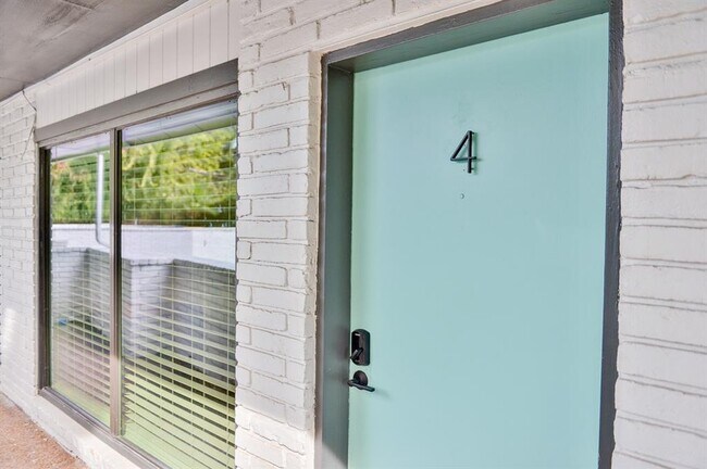 Foto del edificio - 606 Harold St