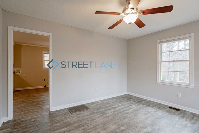 Building Photo - 123 Knowlandwood Cir
