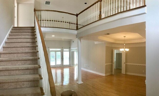 Building Photo - 4764 Sologne Ct
