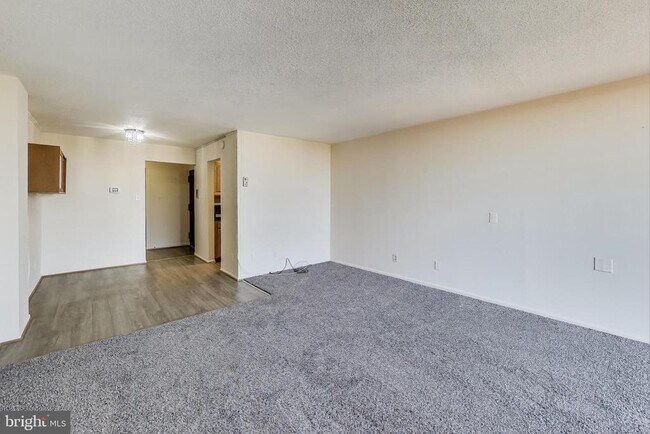 Foto del edificio - 4 Monroe St