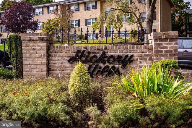 Foto del edificio - 206 Crocker Dr