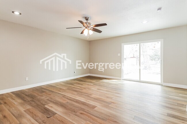 Foto del edificio - 816 Jack St