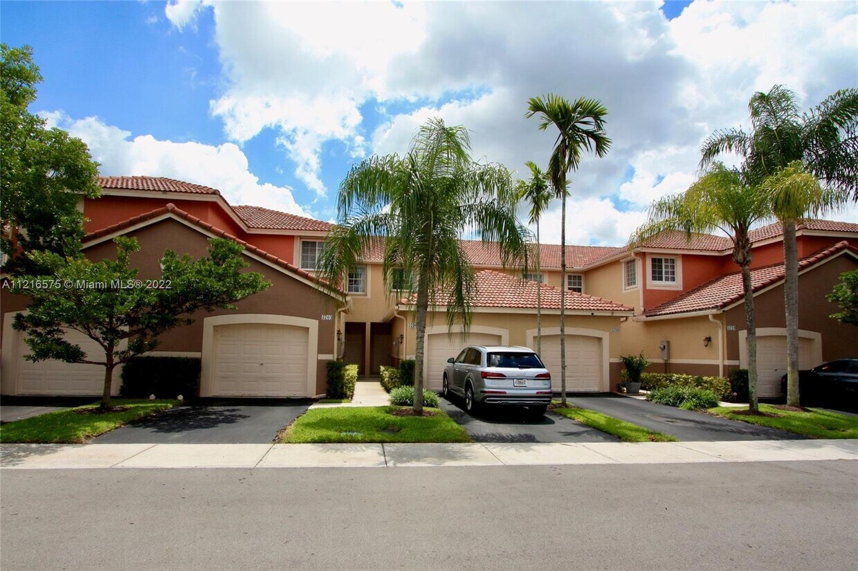 3706 San Simeon Cir, Weston, FL 33331 Townhome Rentals in Weston FL