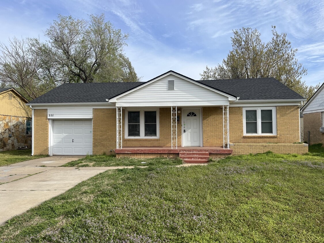 Photo - 111 E Haddock St (Norman, OK)