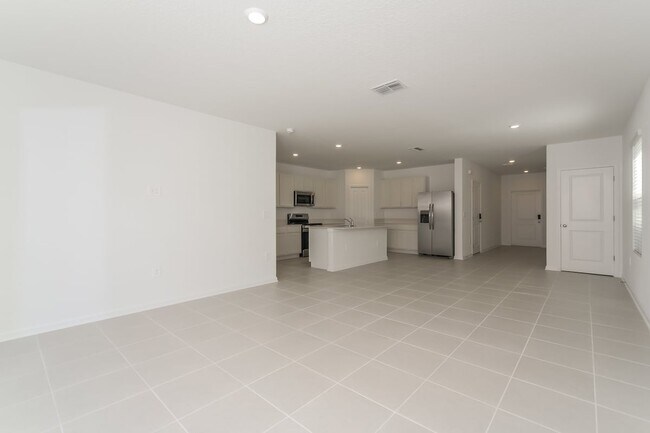 Building Photo - 5439 Meadow Walk Dr