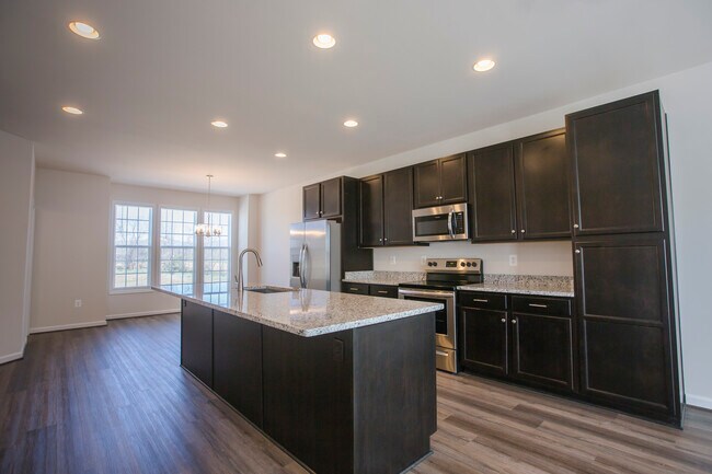 Building Photo - 109 Oakshire Ct
