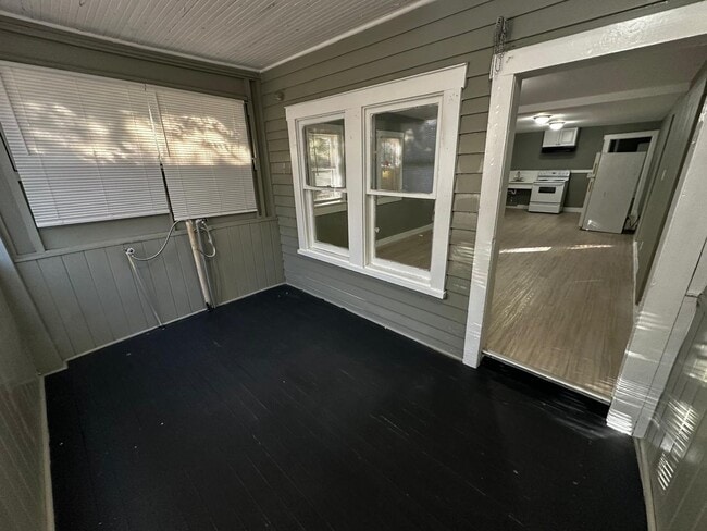 Photo - 8406 N Brooks St Apartment