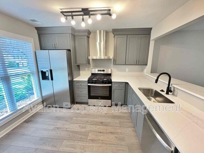 Building Photo - 3573 Kennesaw Station Dr