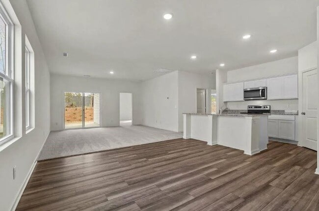 Building Photo - 316 Elijah St