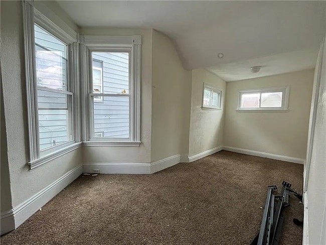 Building Photo - 3929 Vinceton St