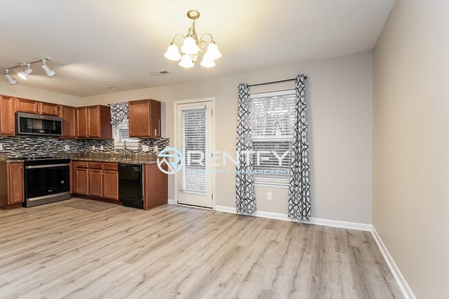 Building Photo - 5191 Liberty Hall Cir