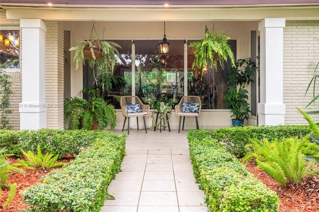 Foto del edificio - 8465 SW 96th St