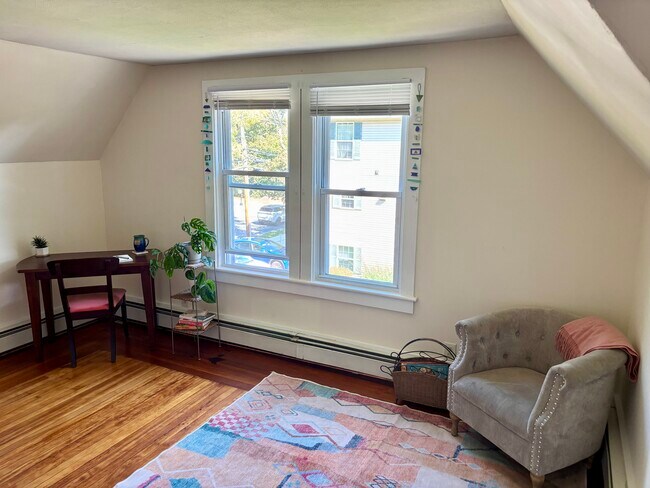 Living Room - 262 Pleasant St