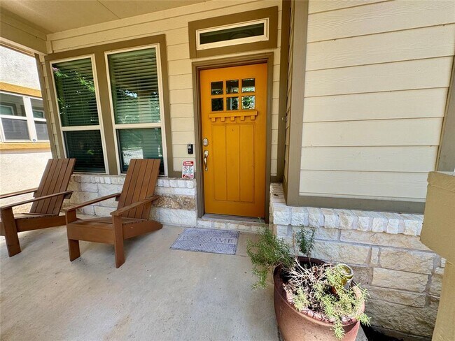 Foto del edificio - 5904 Baythorne Dr