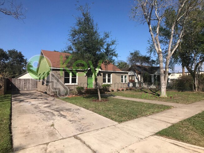 Foto del edificio - 2Bed/1Bath w/office in Central Mcallen ( Laurel and 10th )