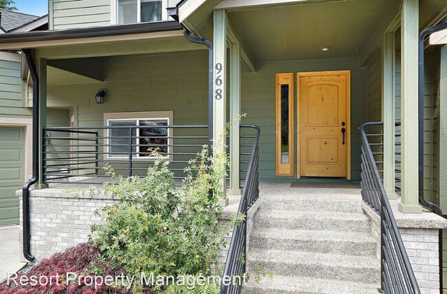 Building Photo - 5 br, 4 bath House - 968 N. Armstrong Dr