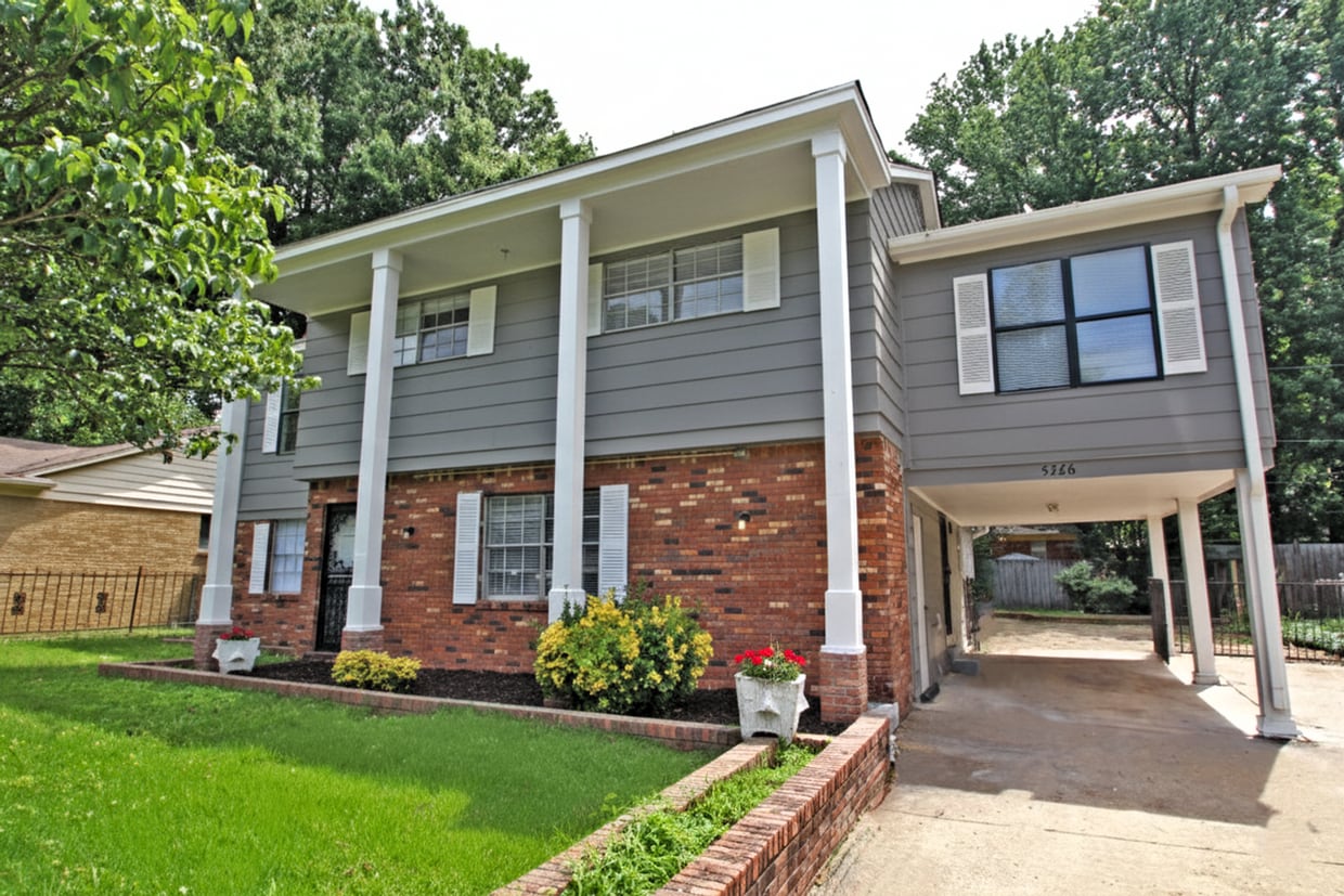 Primary Photo - 5266 Whiteplains Cove