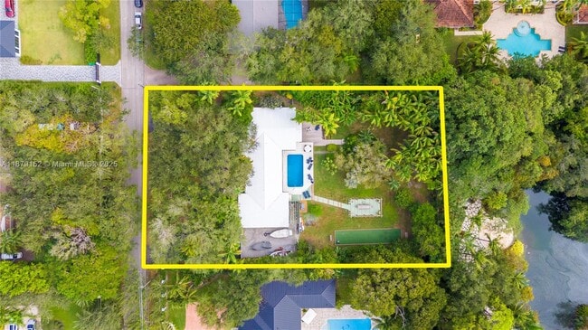 Building Photo - 6630 SW 102nd St