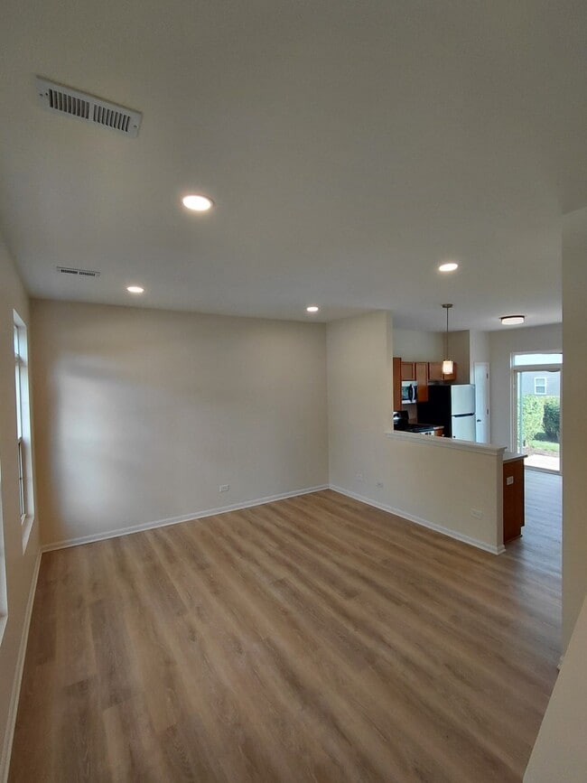 Building Photo - 7214 Bradley Dr