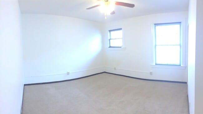 Building Photo - 1 Bedroom 1 Bathroom House in Millvale