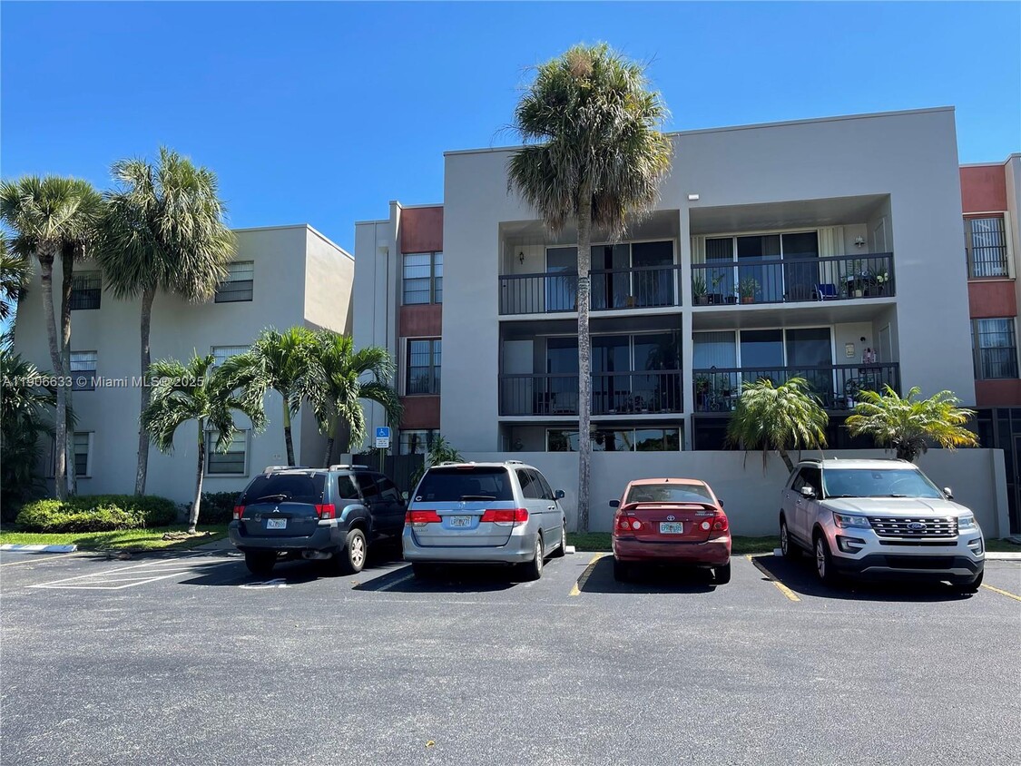 Foto principal - 10815 SW 112th Ave