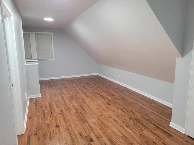 Foto del edificio - 6838 S Claremont Ave