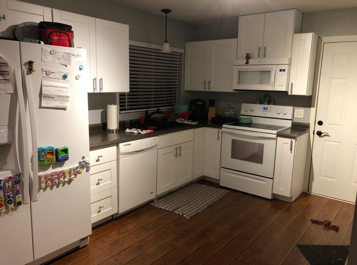 Foto del edificio - 8340 Angela Ct