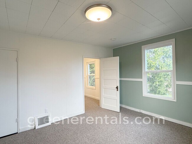 Foto del edificio - 119 20th Ave SE