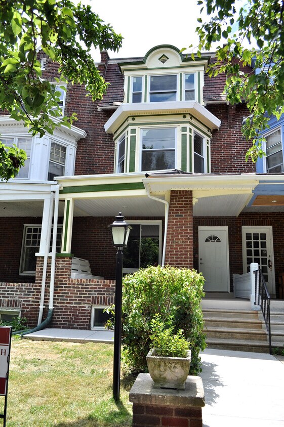 Foto principal - 4632 Locust St