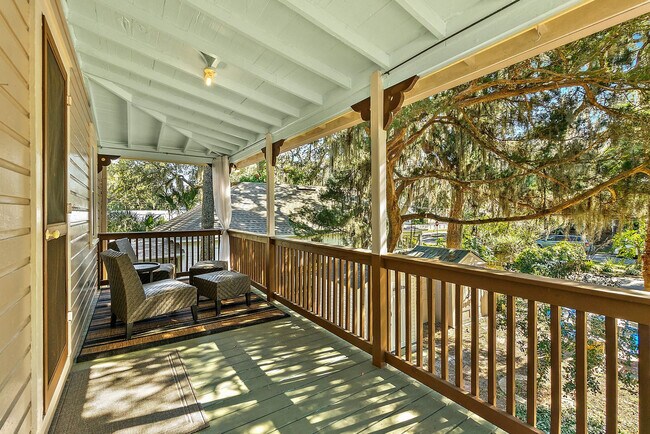 Foto del edificio - 12 Sylvan Dr