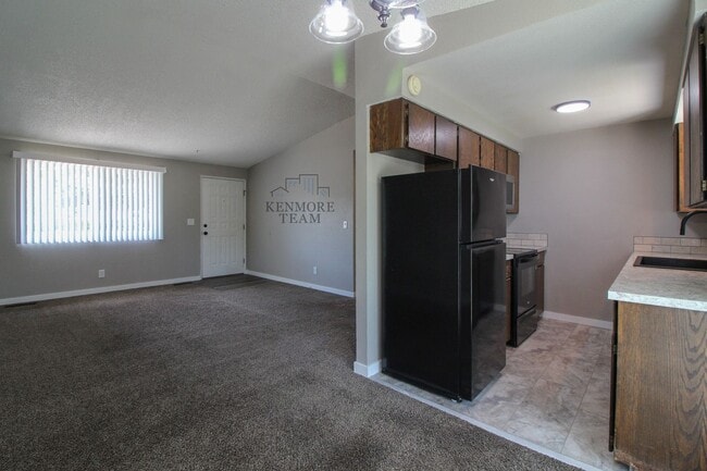 Building Photo - 1602 Swift Blvd