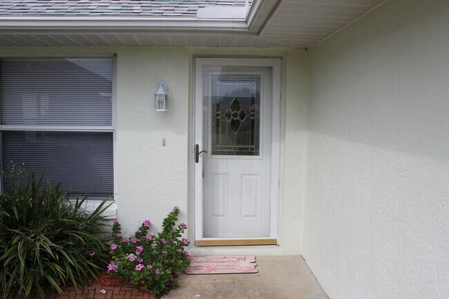 Foto del edificio - Spacious 2/2/2 Country Walk Home