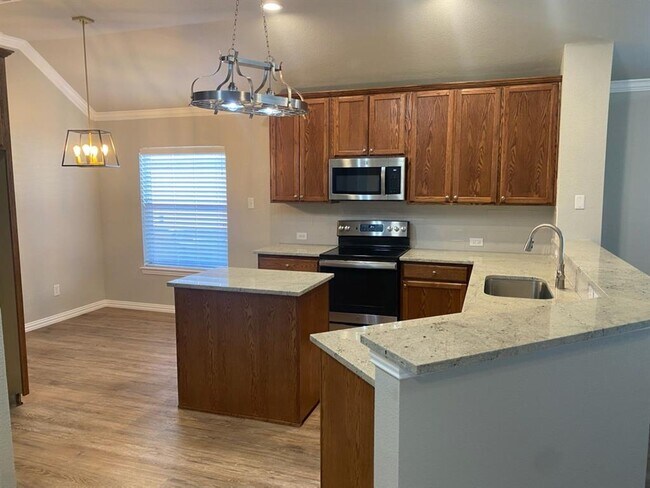 Building Photo - 217 Redhead Dr