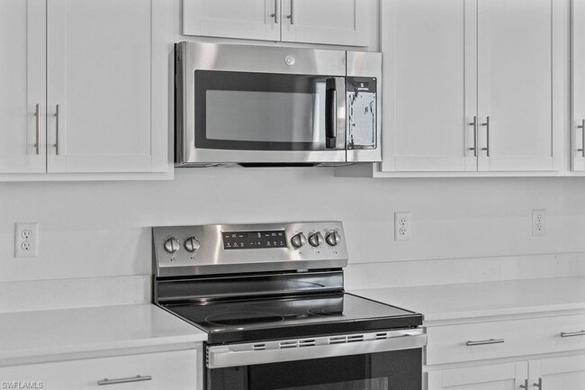 Building Photo - 5555 Double Eagle Cir