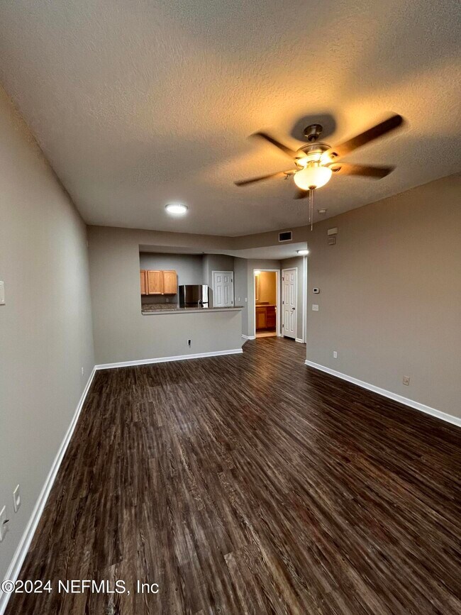 Foto del edificio - 2200 Marsh Hawk Ln