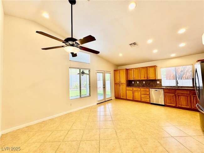 Foto del edificio - 1437 Waterton Dr