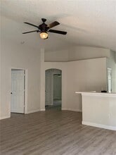 Building Photo - 6623 Summer Haven Dr