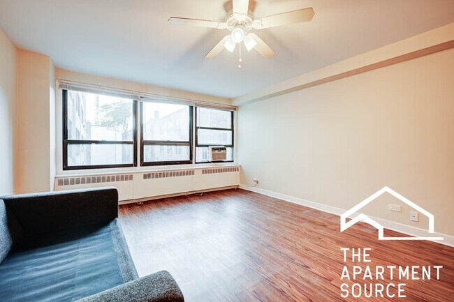 Photo - 4180 N Marine Dr Apartment