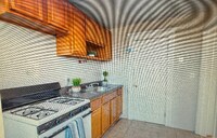 317 William St