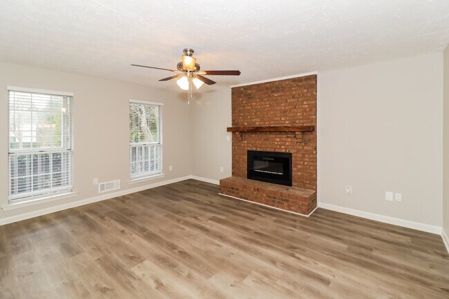 Building Photo - 2812 Country Farms Ct