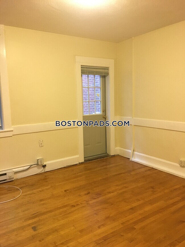 Foto del edificio - 159-161 Endicott St