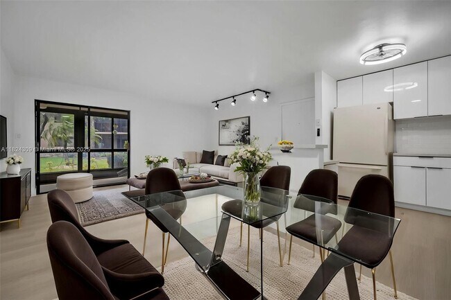 Foto del edificio - 9514 N Belfort Cir