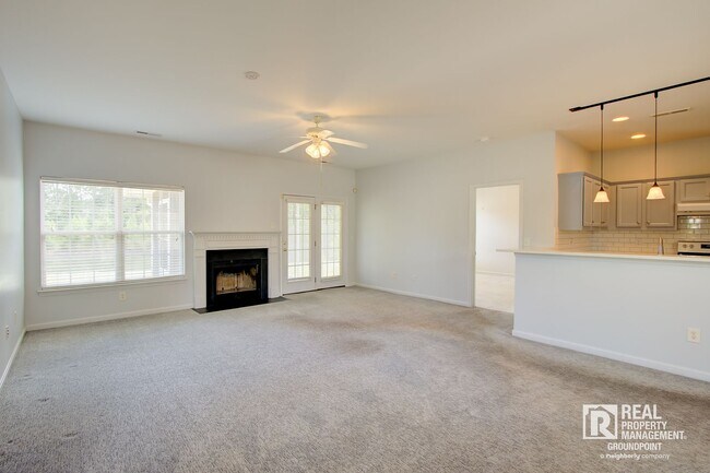 Foto del edificio - Johns Island Rental | Screened Porch & Pond Views