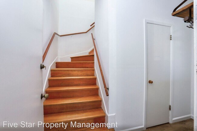 Building Photo - 2 br, 1 bath House - 1050 Brussels St.