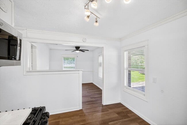 Building Photo - 7822 Richland Dr