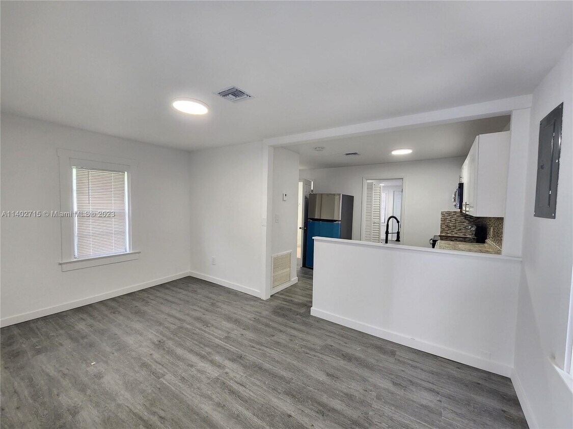 2306 Johnson St Unit Front House, Hollywood, FL 33020 Apartment for