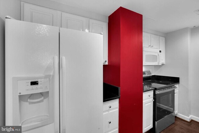 Foto del edificio - 1801 Calvert St NW